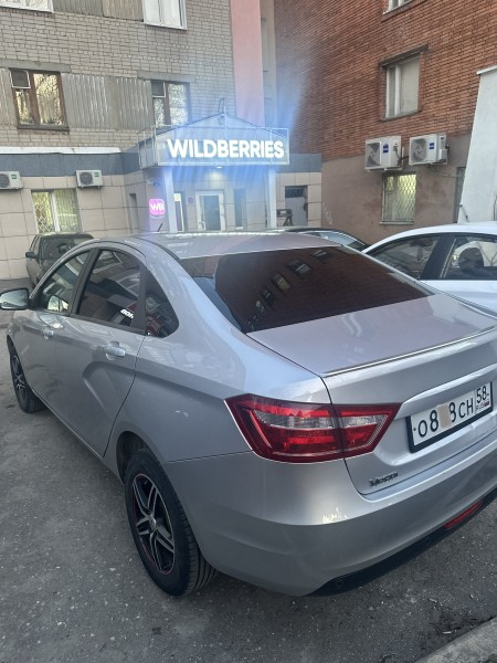 Lada Vesta